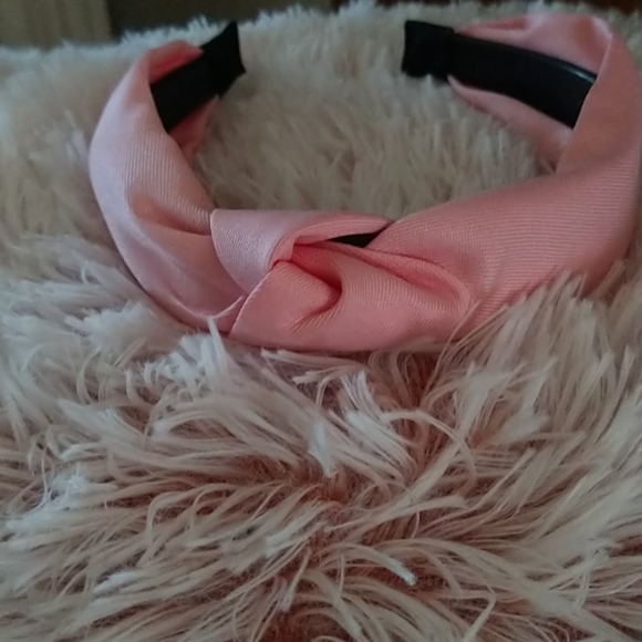 Headband - Picture 2 of 4